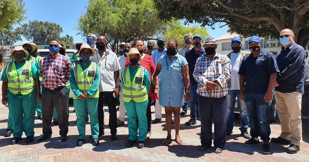 Aldermen and Councillors with the PMU's Safety and Waste Ambassador teams